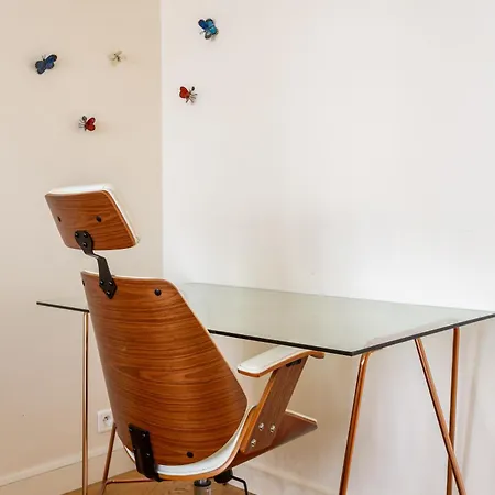 The Charming Rue Cler Apartment Paris Room photo